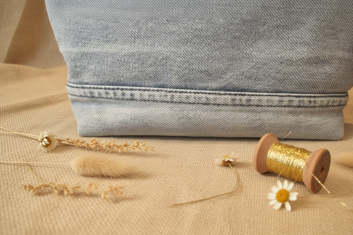 Trousse "La Éla Denim Coquelicot" – Pièce Unique