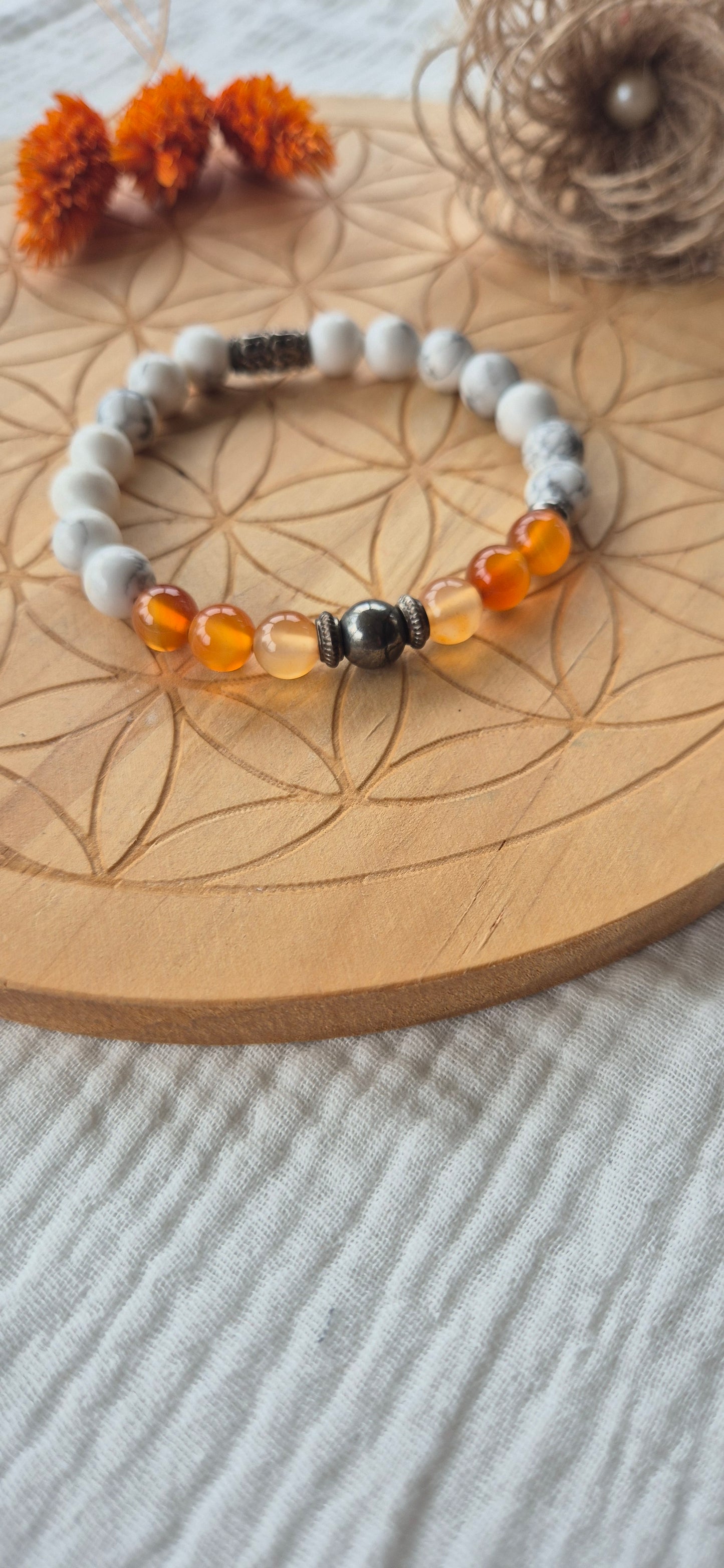 "Light & Vitality" Bracelet – Howlite, Carnelian & Pyrite
