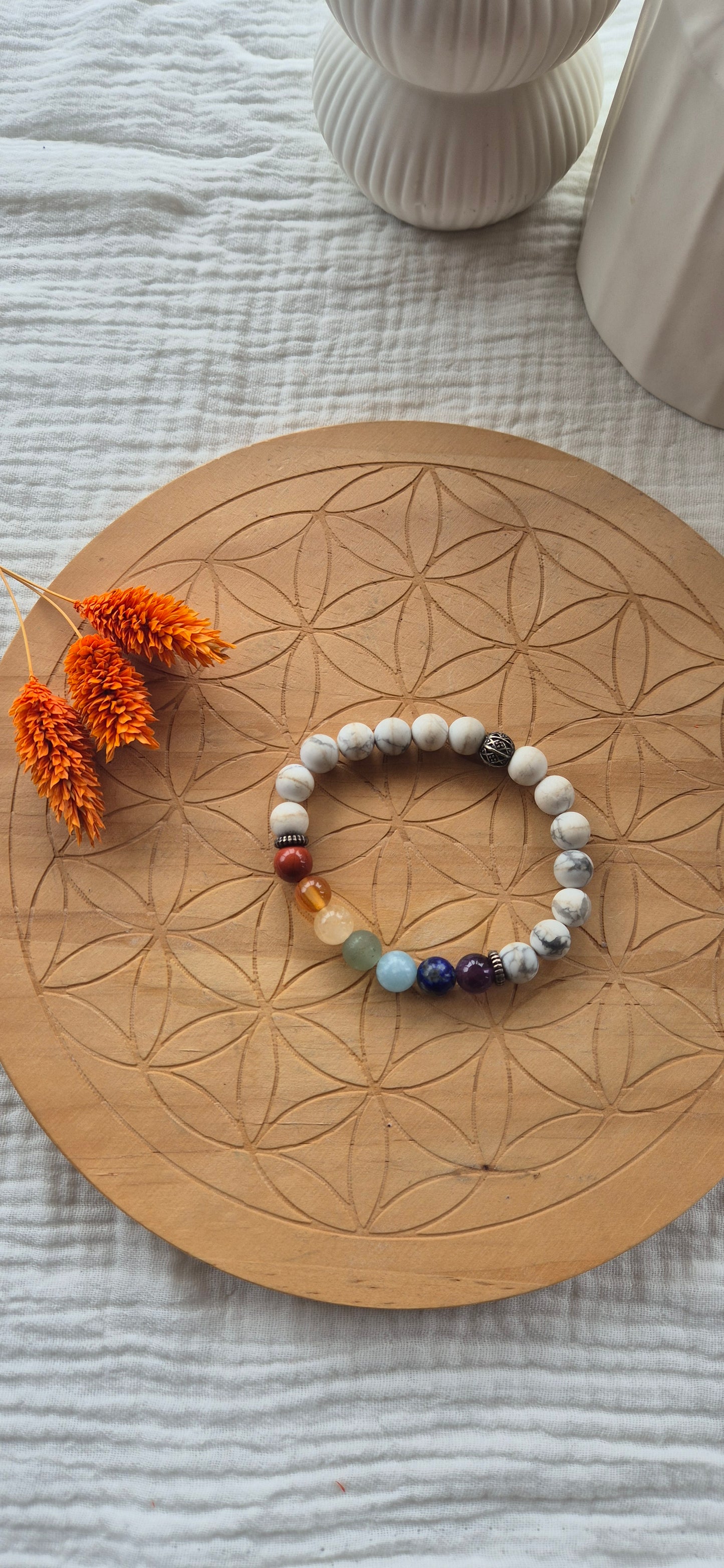 "Alignment & Balance" Bracelet – 7 Chakras & Howlite